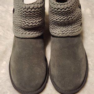 New With Box!! UGG Shaina Boot